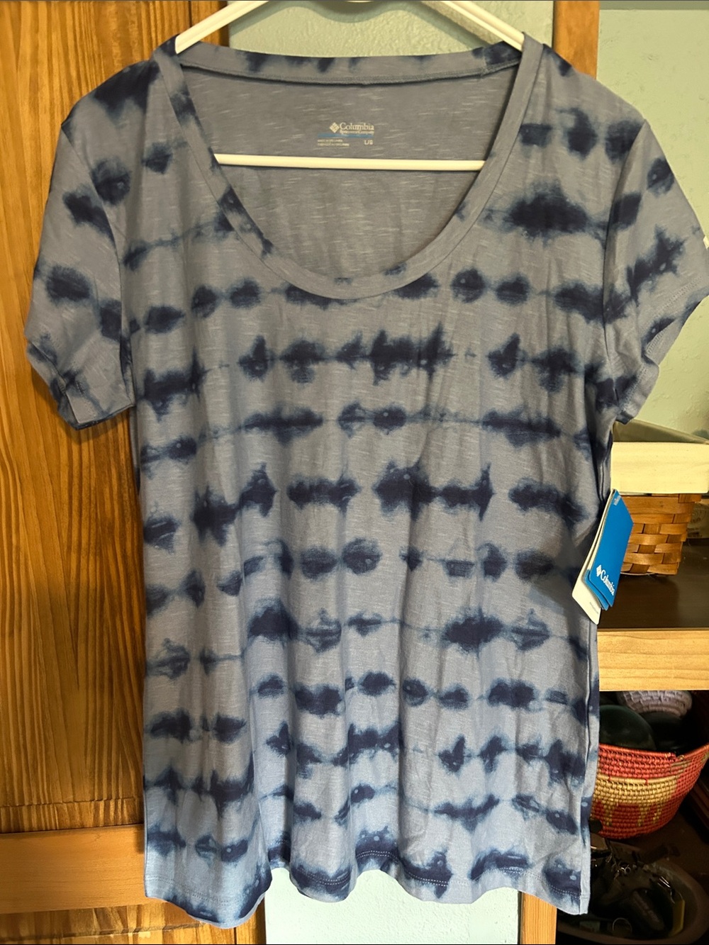 Columbia Women’s Navy and Light Blue Tie-Dye Short Sleeve Tee